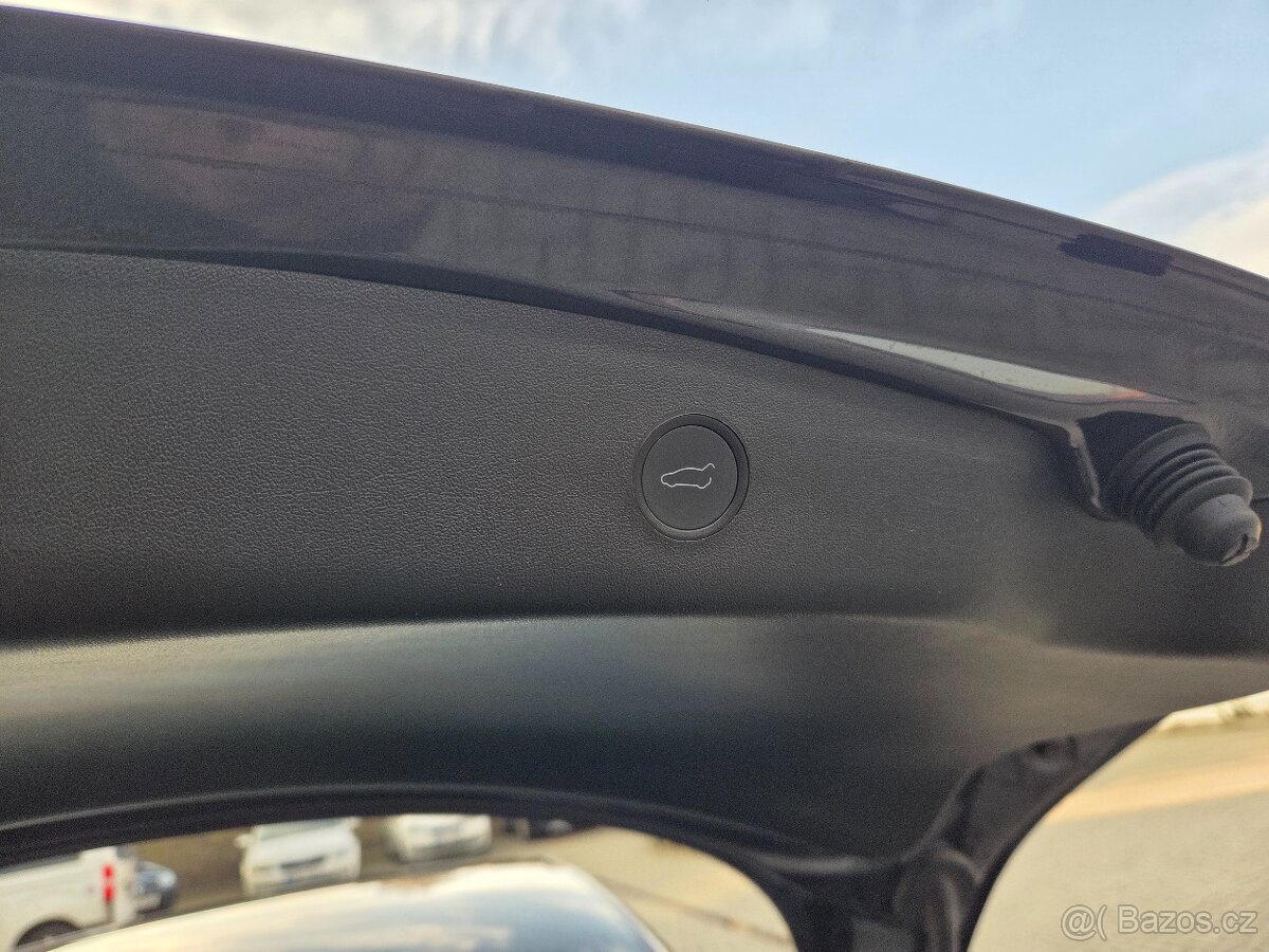 Tesla Model 3 Long Range AWD 1.majitel - 11