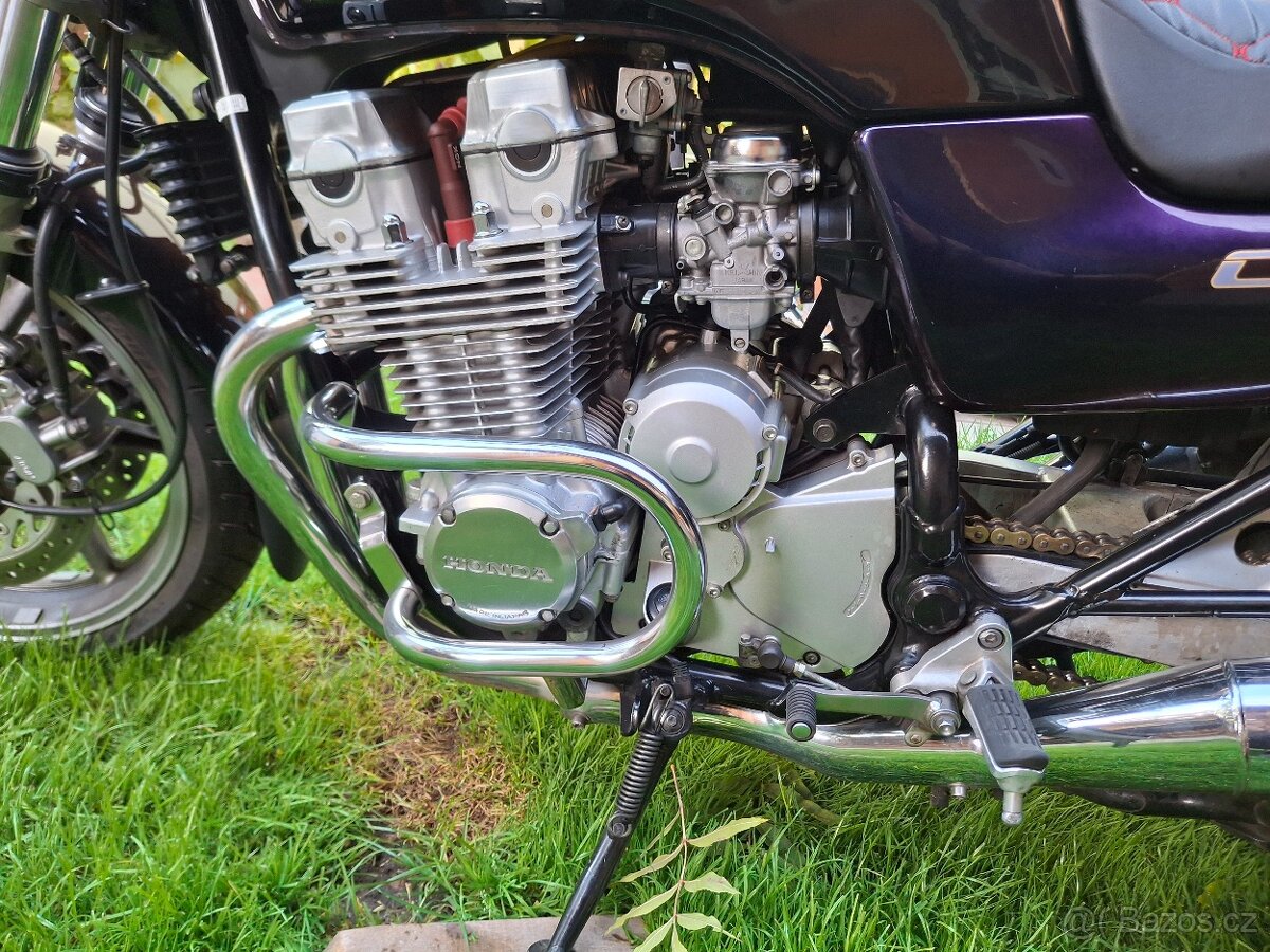 Honda CB 750 Seven fifty - 11