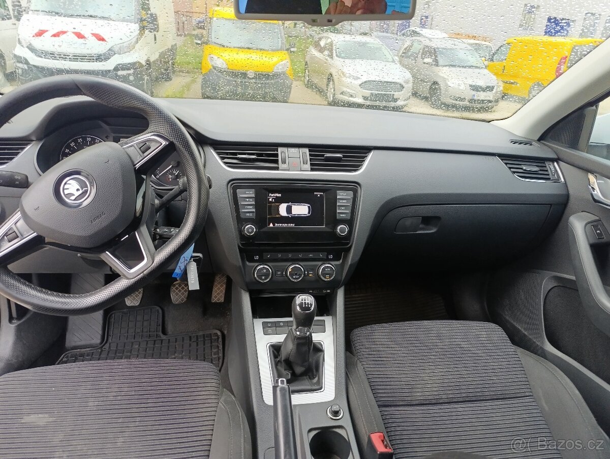 Škoda Octavia combi 2.0tdi - 11