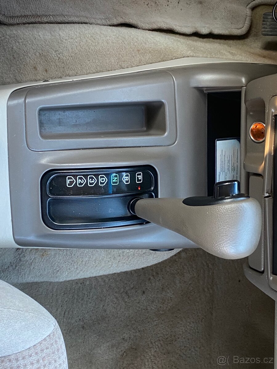 Mitsubishi Pajero sport - 11