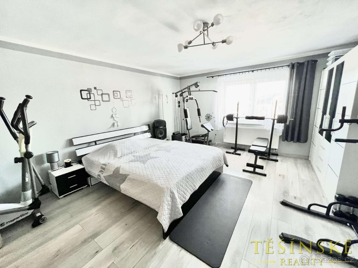 Prodej dvougeneračního rodinného domu se dvěma samostatnými - 11