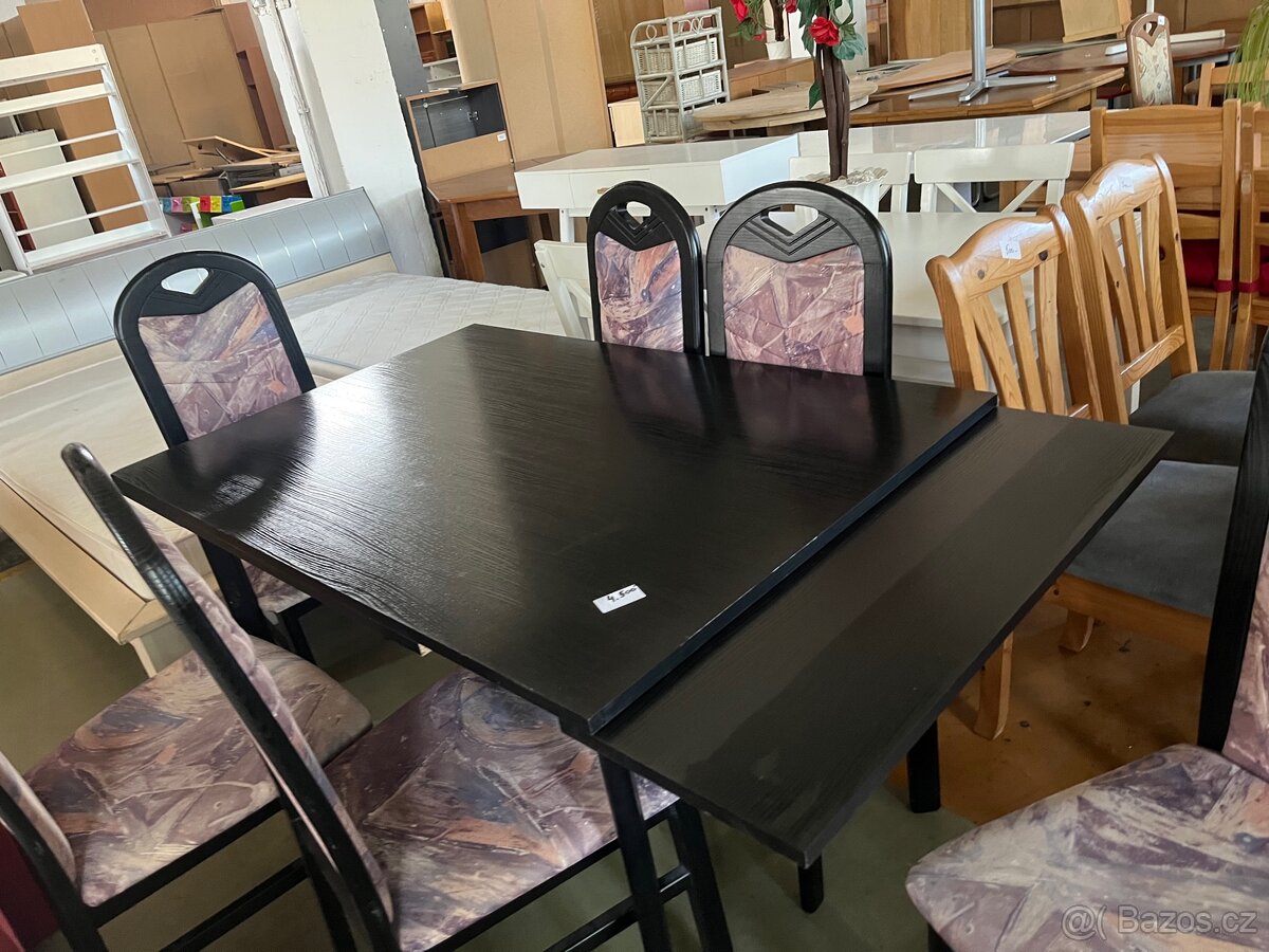Jídelní stůl se židlemi - 11