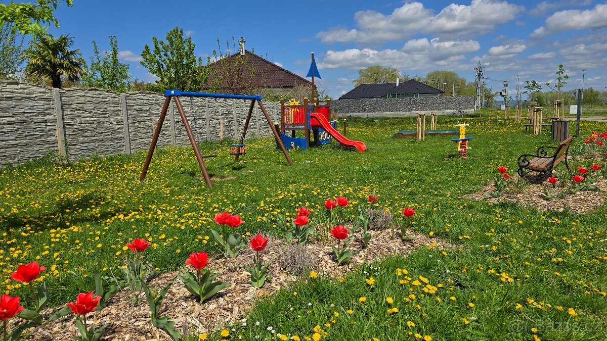 Stavební pozemek o výměře 781m2, v obci Milovice u Mikulova - 11