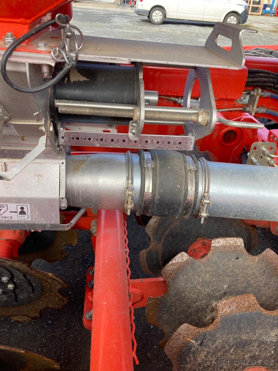 Secí stroj KUHN Espro 6000R - 11