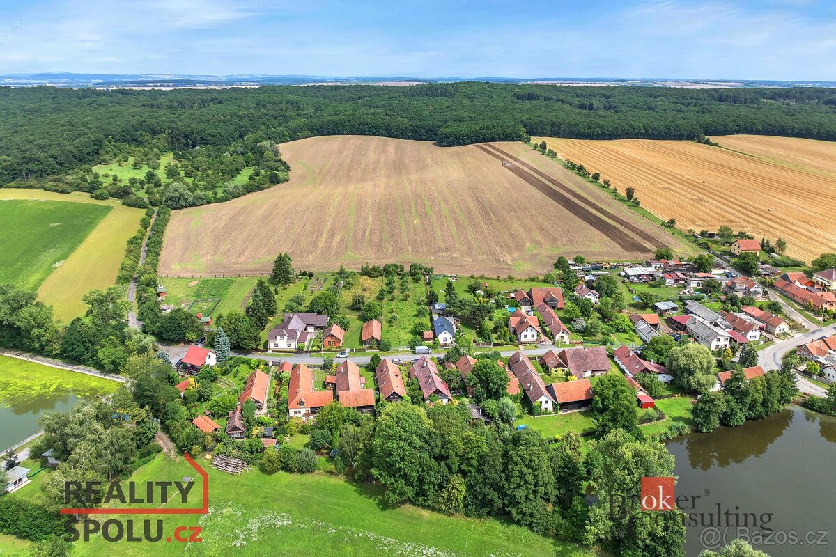 Prodej, pozemky/bydlení, 1513 m2, Chroustov , Nymburk [ID 74 - 11