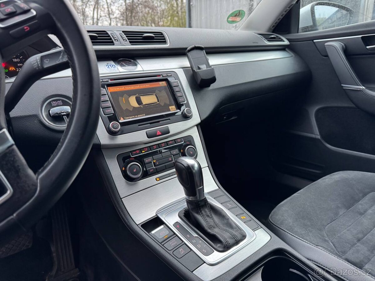 Volkswagen Passat B7 2011 - 11