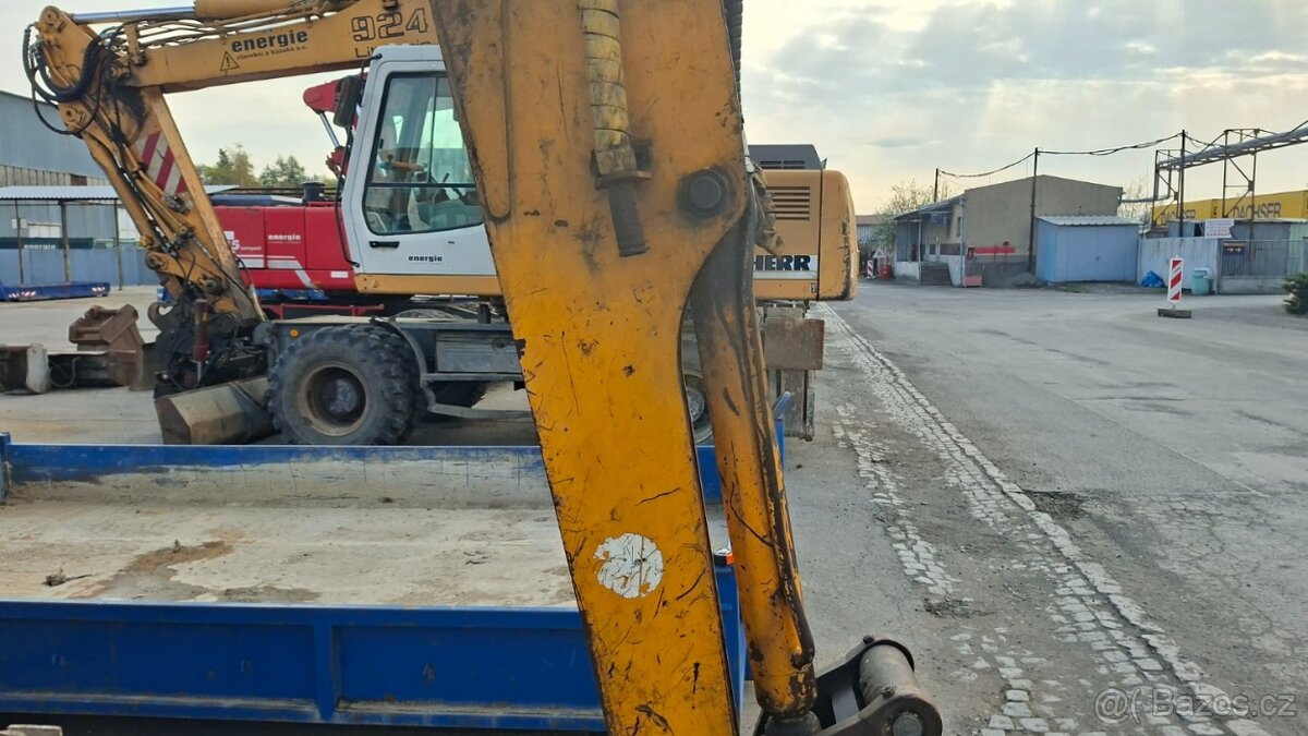 JCB 8052 - 11