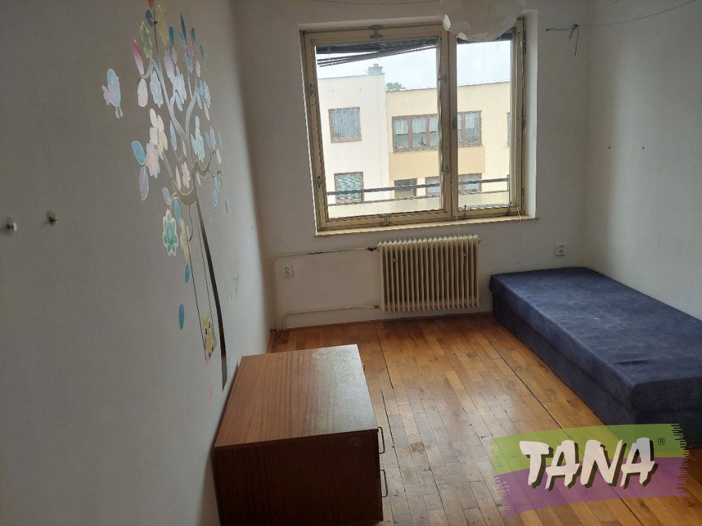 Krajový řadový rodinný dům v obci Herálec v blízkosti měst H - 11