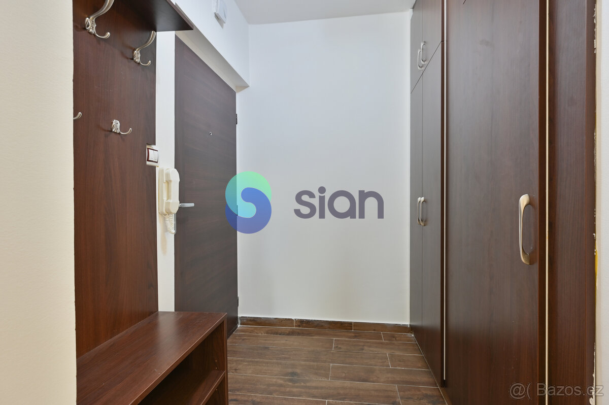 Pronájem bytu 2+1 se dvěma balkony, 60 m2, ul. Sokolovská, O - 11