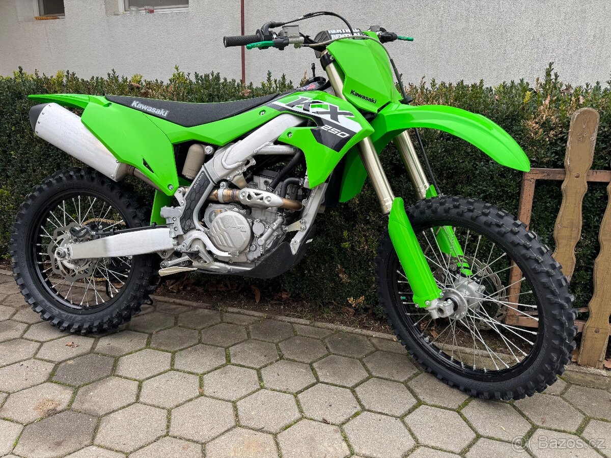 Predám Kawasaki kx250f 2024 57.9mth - 11