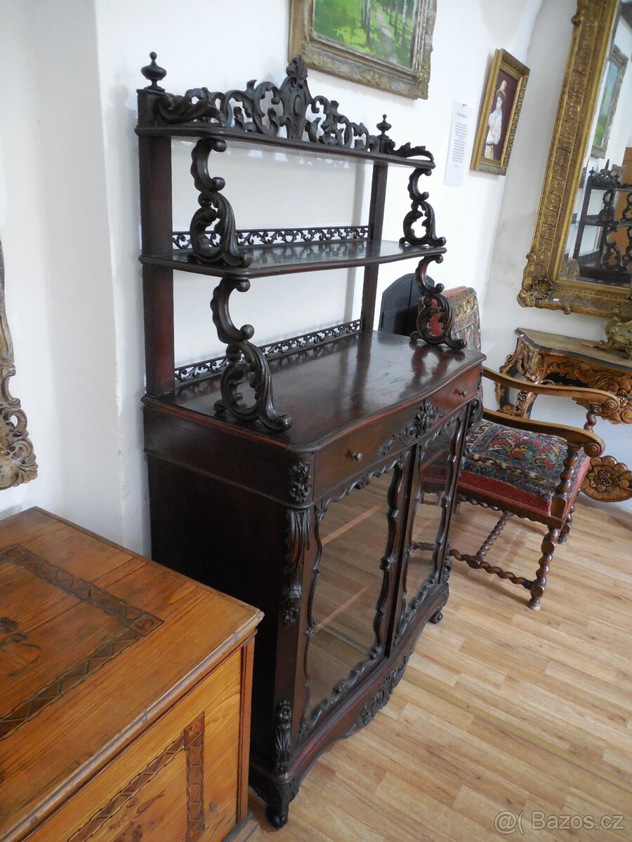 Vitrína skleník etažér - 11