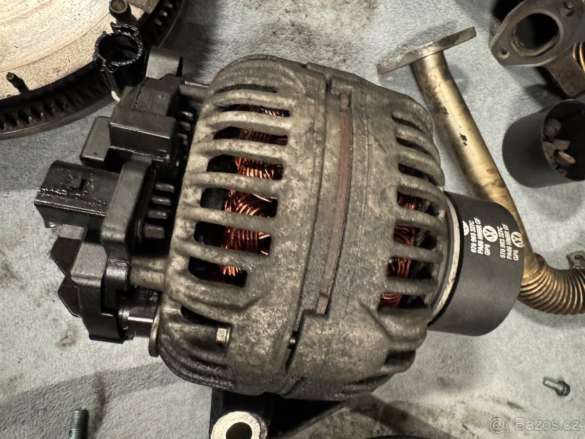 Motorové díly 2.5 TDi 128kw AXE - 11