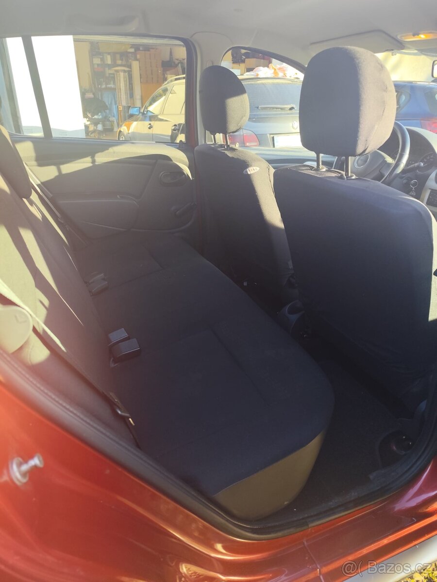 DACIA SANDERO STEPWAY 1,6 kw - 11