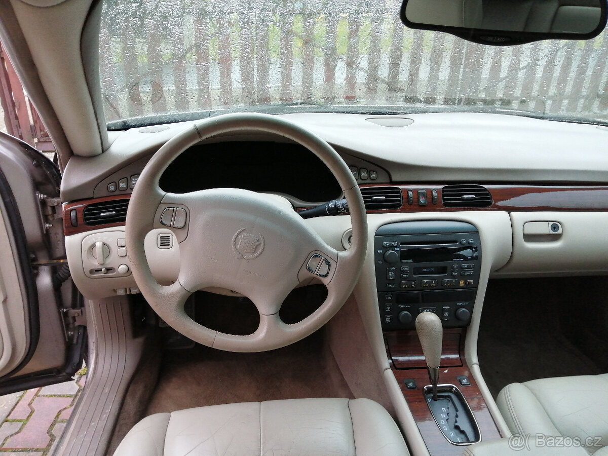 Cadillac SLS 1999, STS - 11