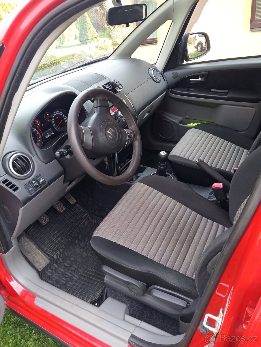 Suzuki Sx4 - 4x4 , LPG, 2013 -85000km - 11