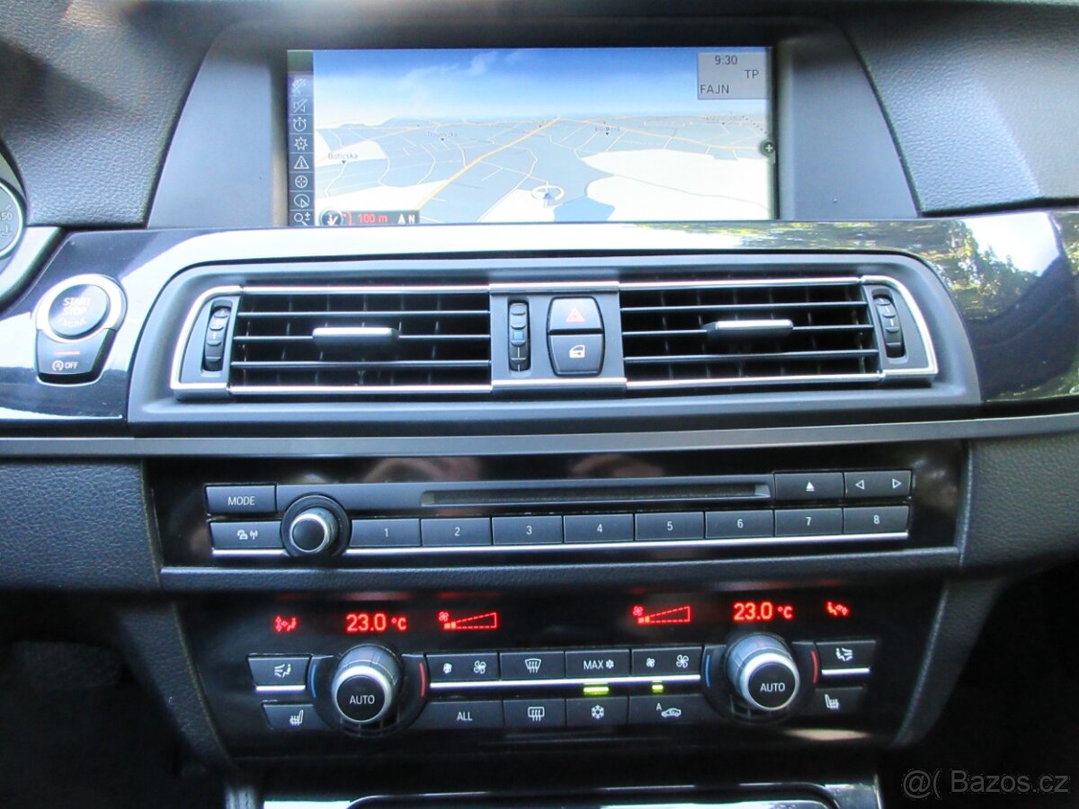BMW 535d xDrive, Panorama, Navi, Kůže - 11