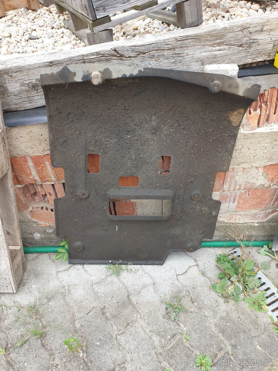 Mercedes w201 lz dveře s okny,zadní vyhřívané okno 1800kč - 11