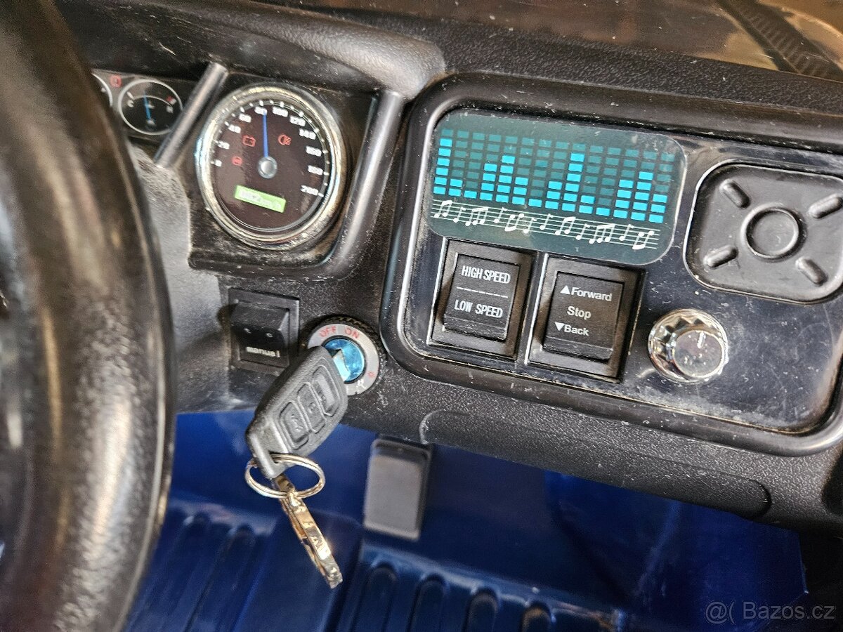 Elektické auto - minimálně používané - 11