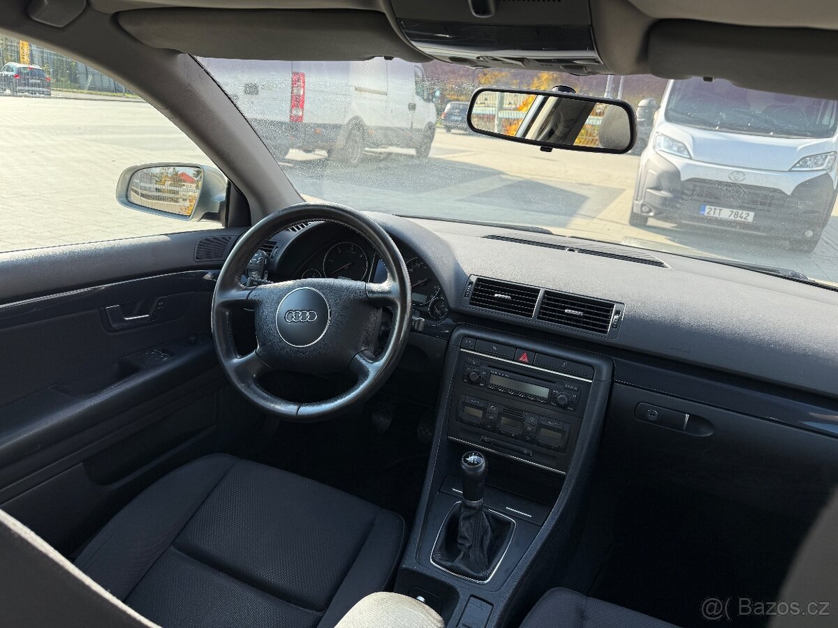 AUDI A4 1,9 TDi 74kW - 1.maj ČR - STK 2/2027 - 11