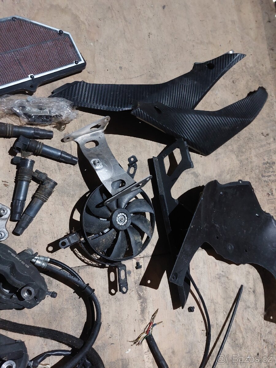 suzuki Gsx-r 1000 k8 dily - 11