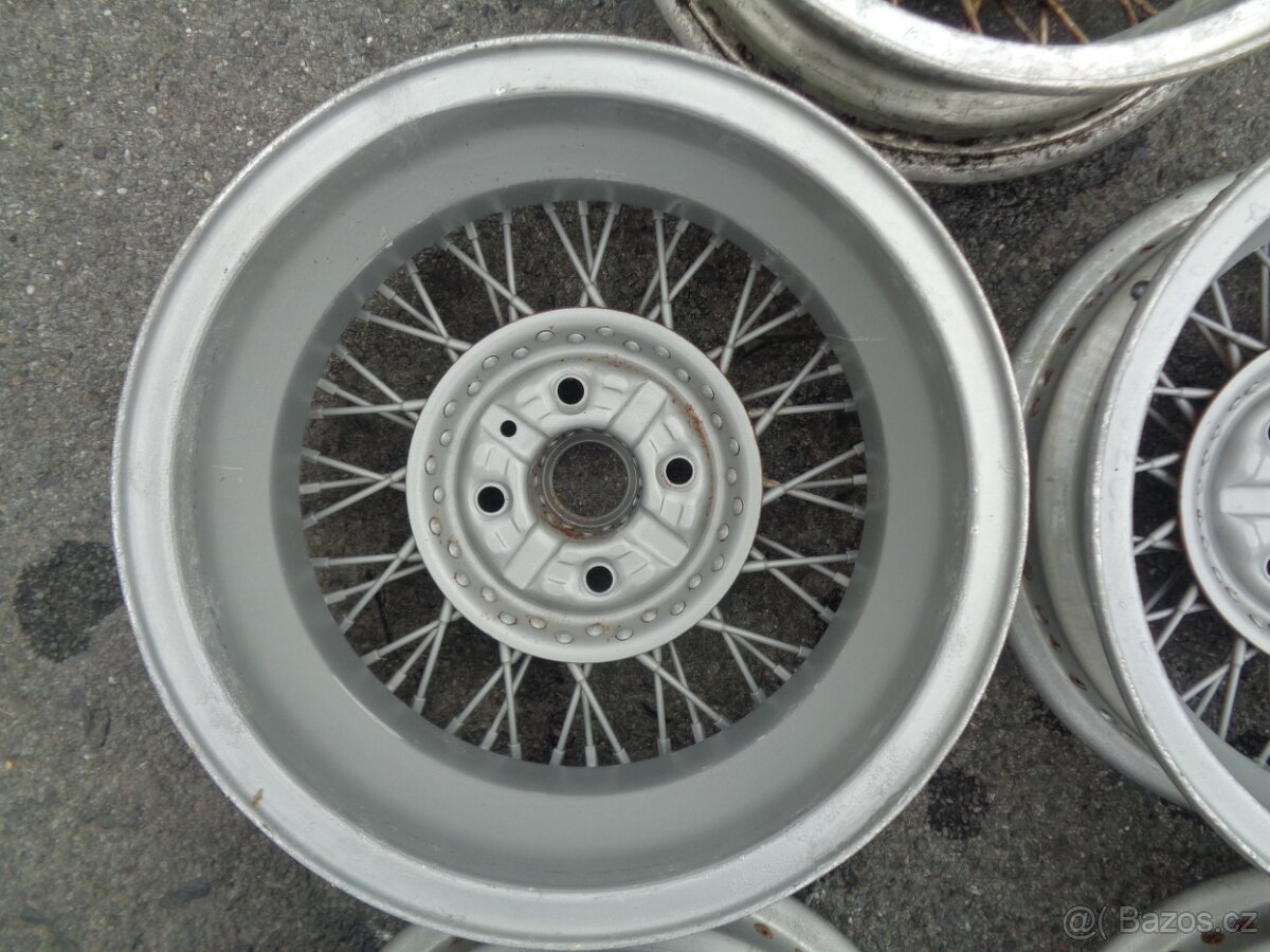 Fiat hliniková, drátěná kola Borrani - 11