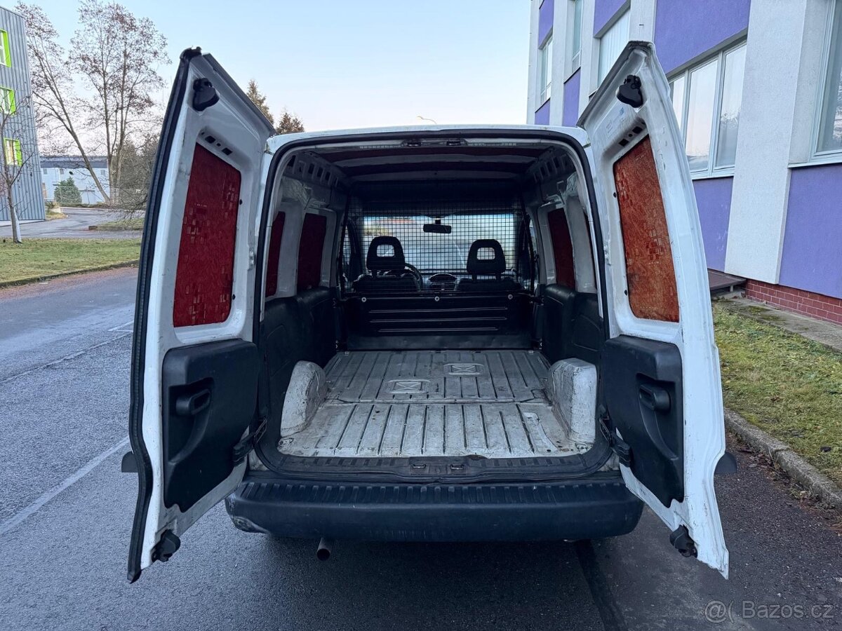 Opel Combo 1,3 CDTi Van - 11