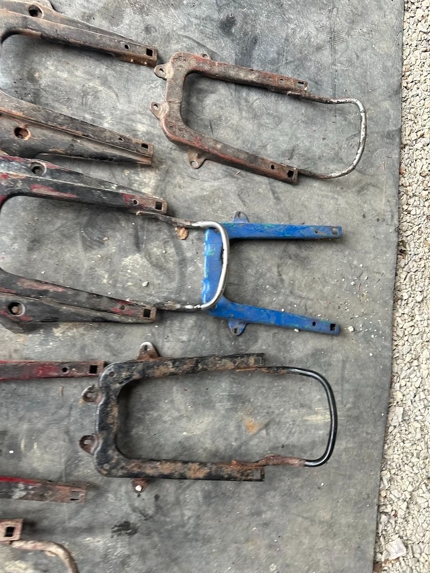 Predám podsedlový nosník JAWA ČZ 125 175 250 - 11