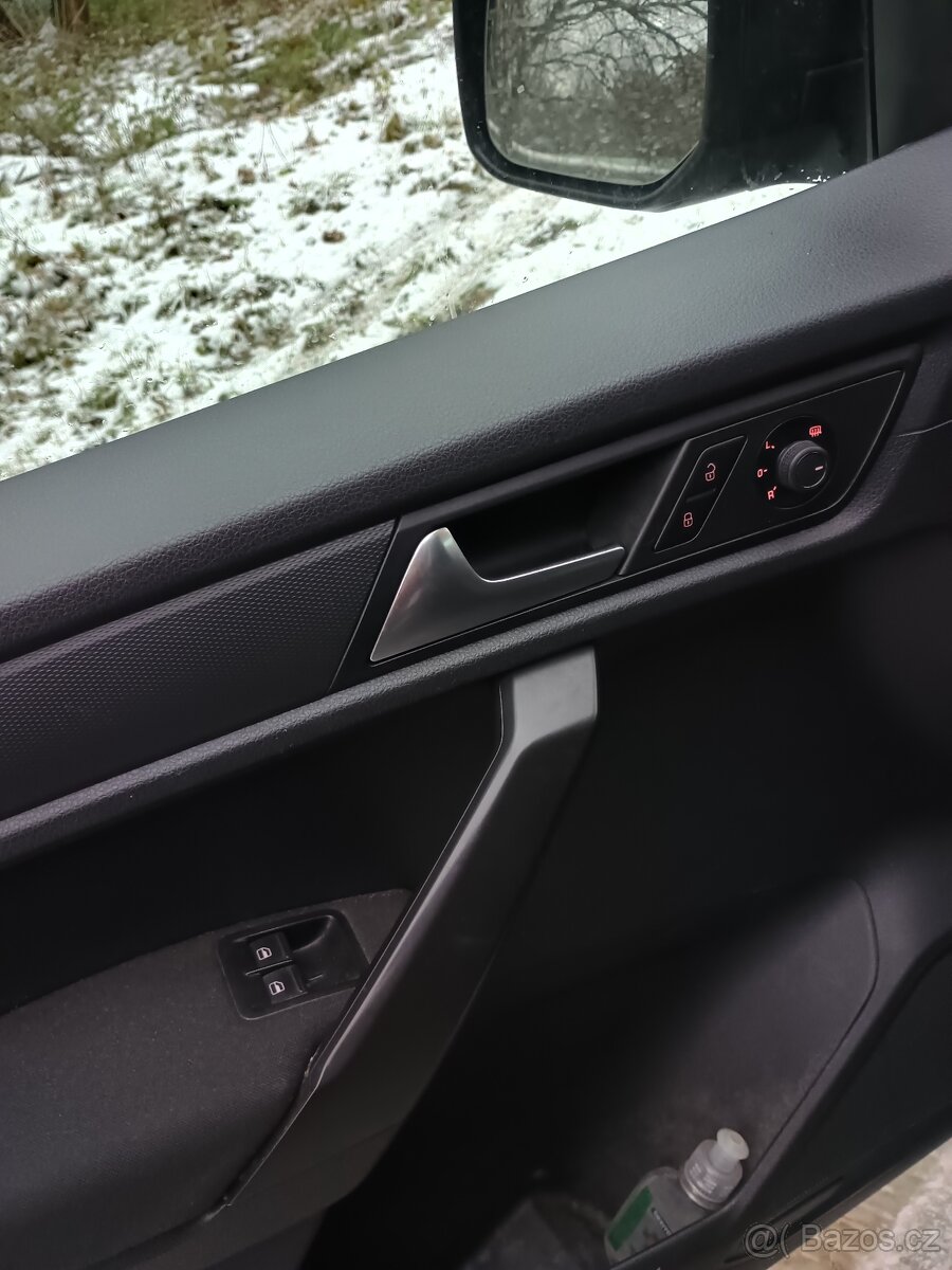 VW CADDY Trendline 2,0 TDI - 11