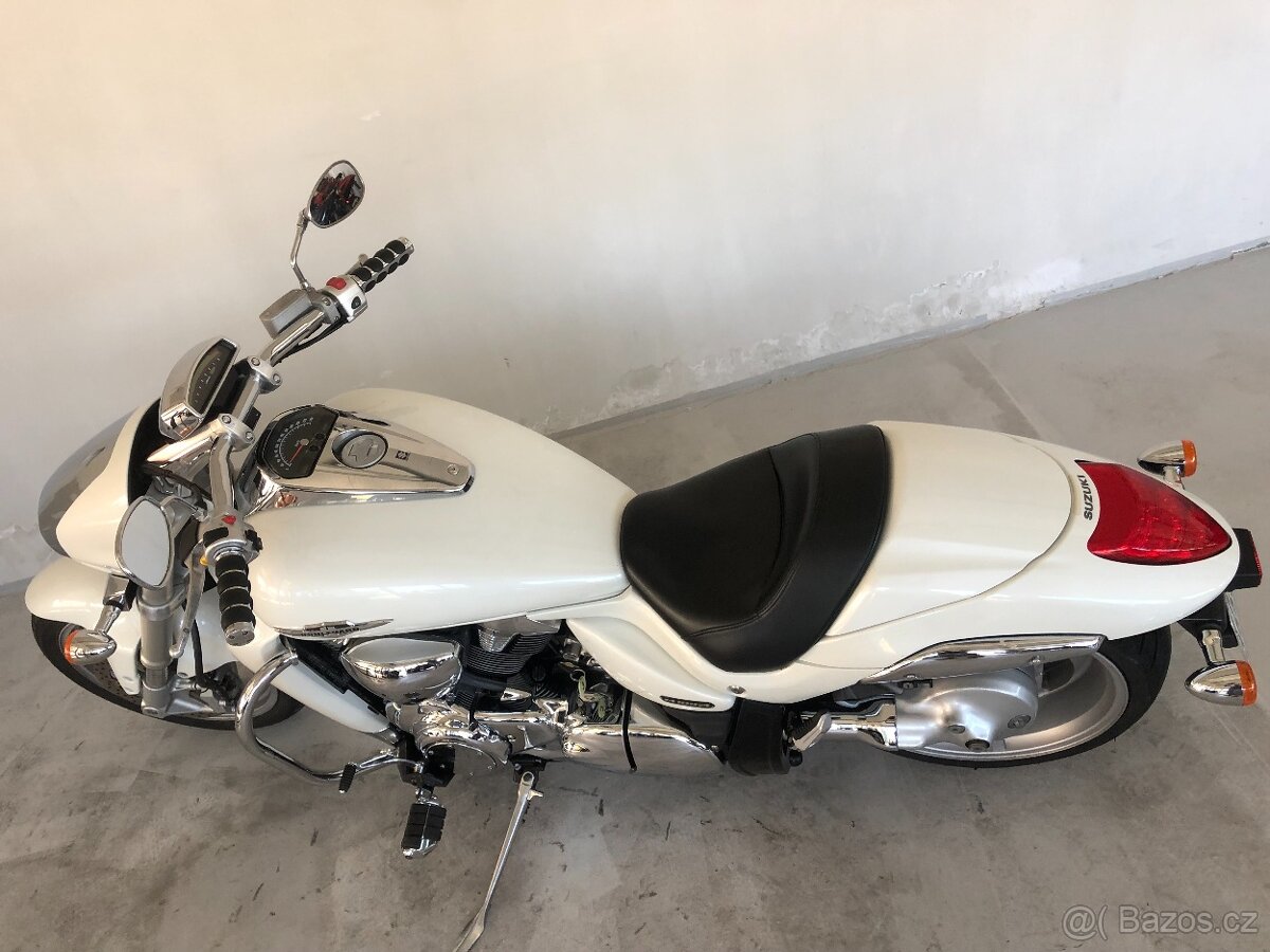 Suzuki Intruder VZR 1800 (boulevard) - 11