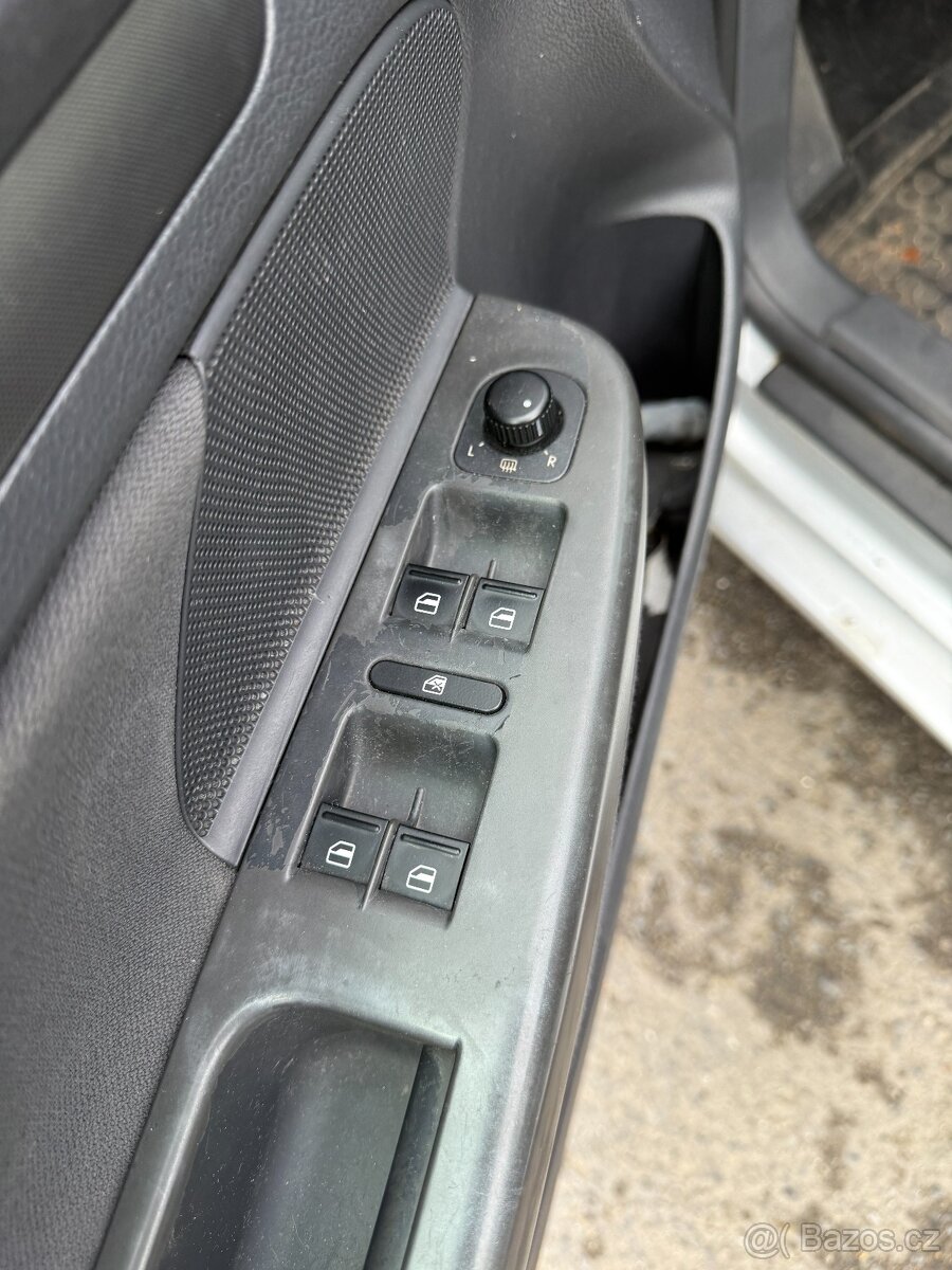 VW Golf V 2.0 TDI 103 kW - 11