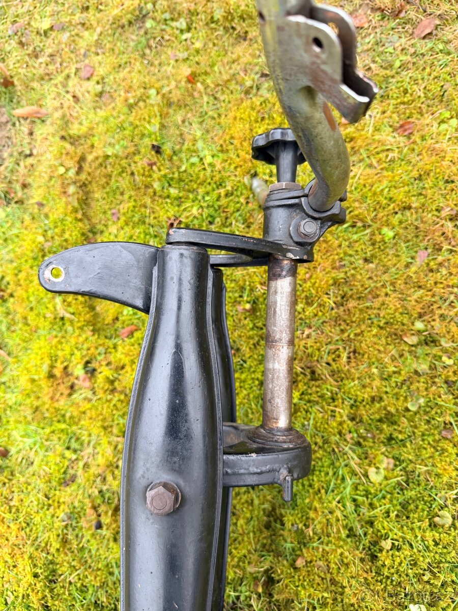 Čz 125/150c vidlice - 11