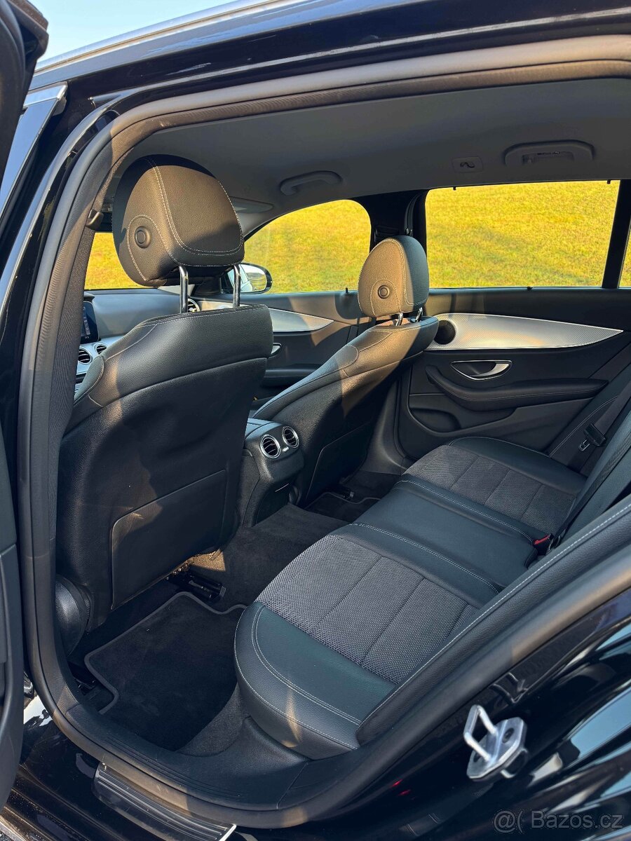 Mercedes - Benz E 220 D 4MATIC - 11