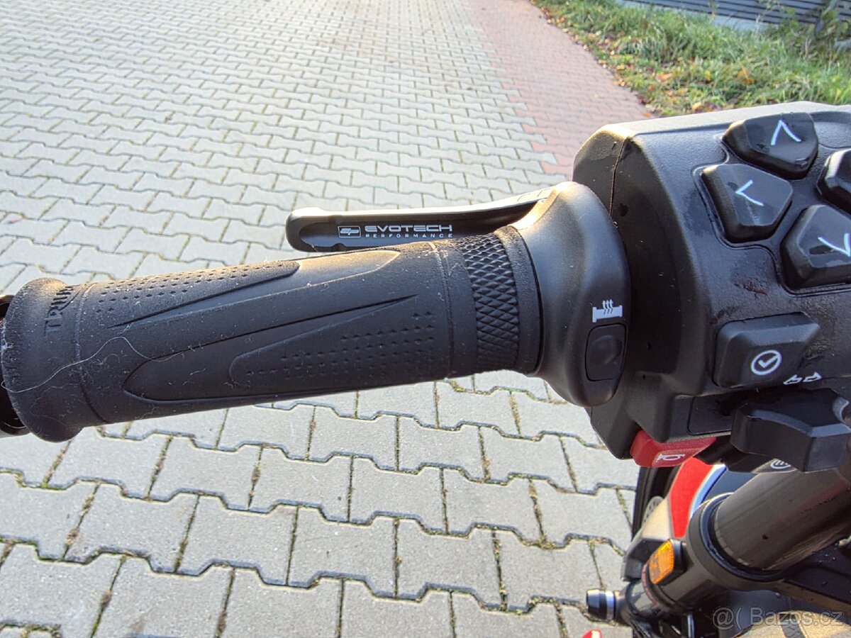 Triumph Trident 660, 2024 - jako nový - 11