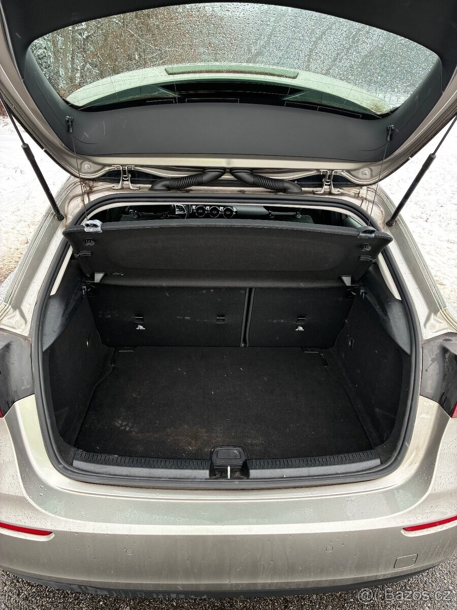 Mercedes-Benz třídy A160 - 11