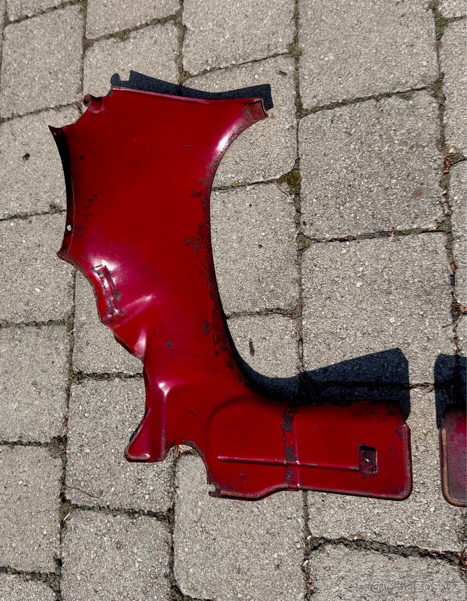 Jawa ČZ 125 175 - podsedlové plechy žábry - 11