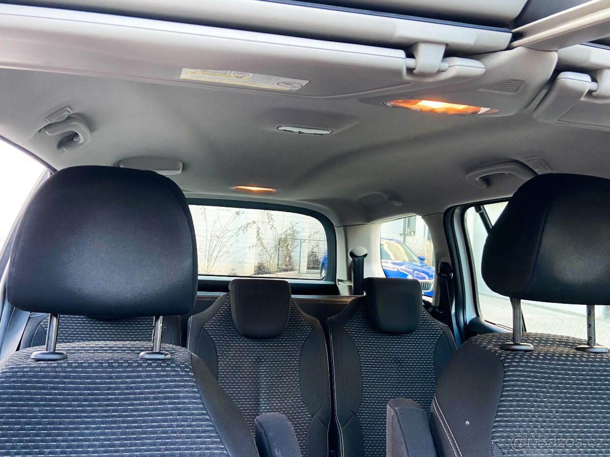 Citroën Grand C4 Picasso 1.6 HDi 110 - 11