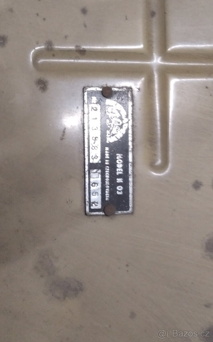 Prodám starý gramofon značky Supraphon - 11