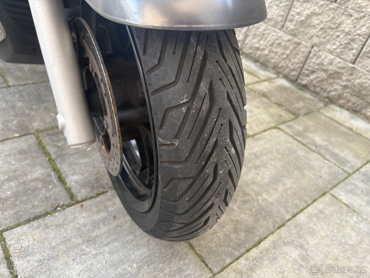 Yamaha x Max 250 2006 - 11