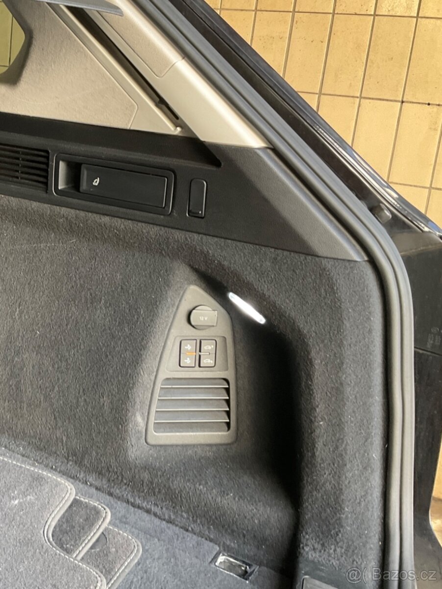 ►VW TOUAREG 3.0TDI 210KW SCR 4 MOTION VIRT MEGA MAX VÝBAVA - 11