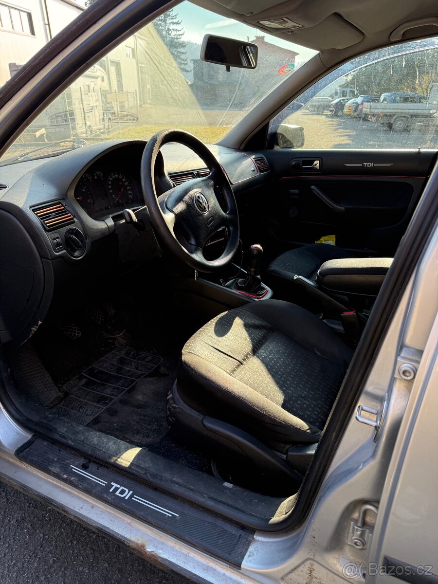 Volkswagen Golf IV 1.9 TDI - 11