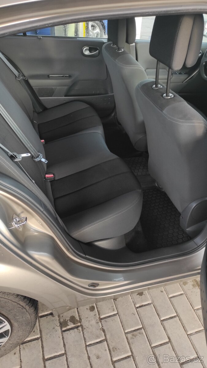 Renault Mégane 1.6, r.v. 2009 (Sedan) - 11