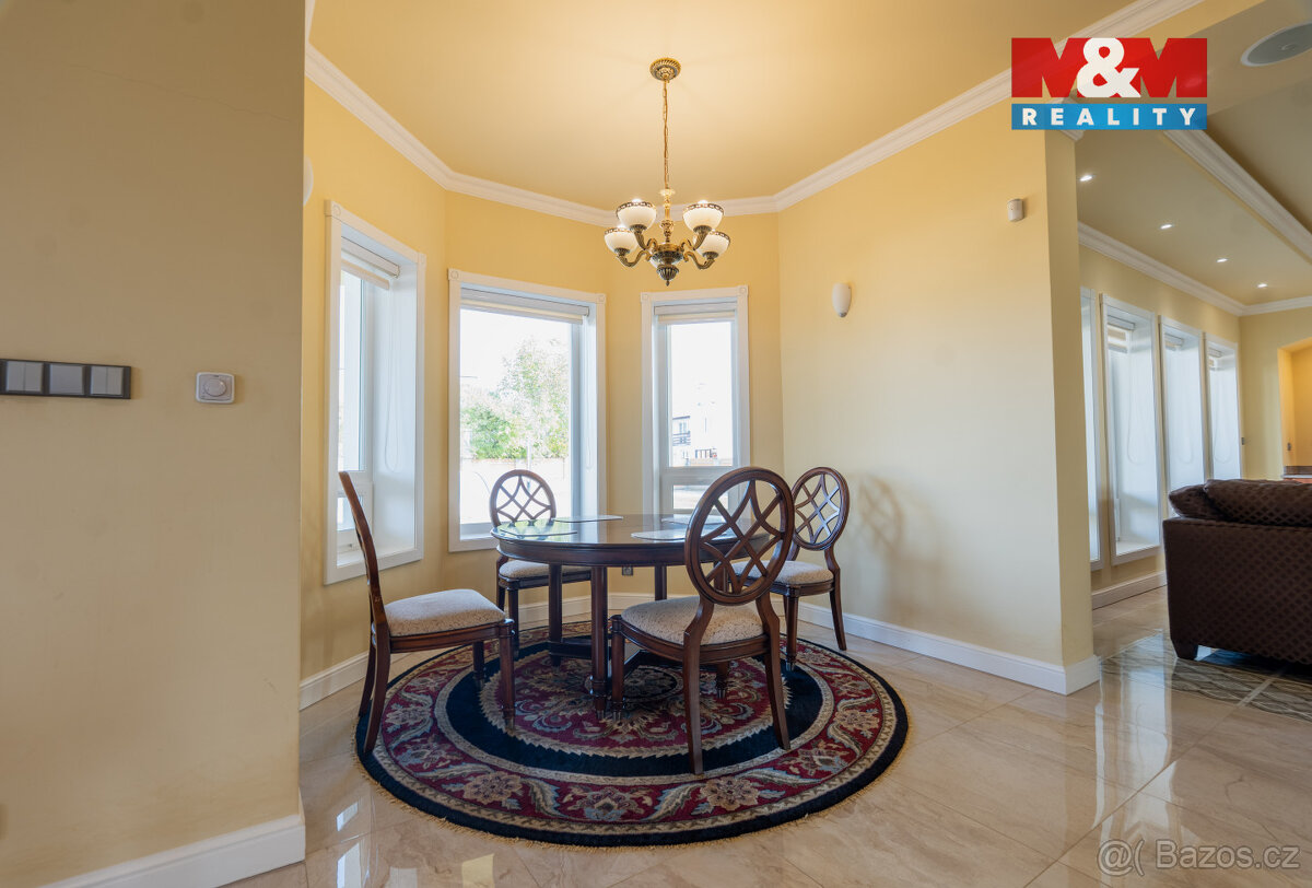 Prodej rodinného domu, 429 m², Louny, ul. Březinova - 11