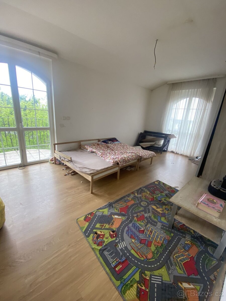 Rodinný dům 5+1, Šestajovice u Prahy - 11