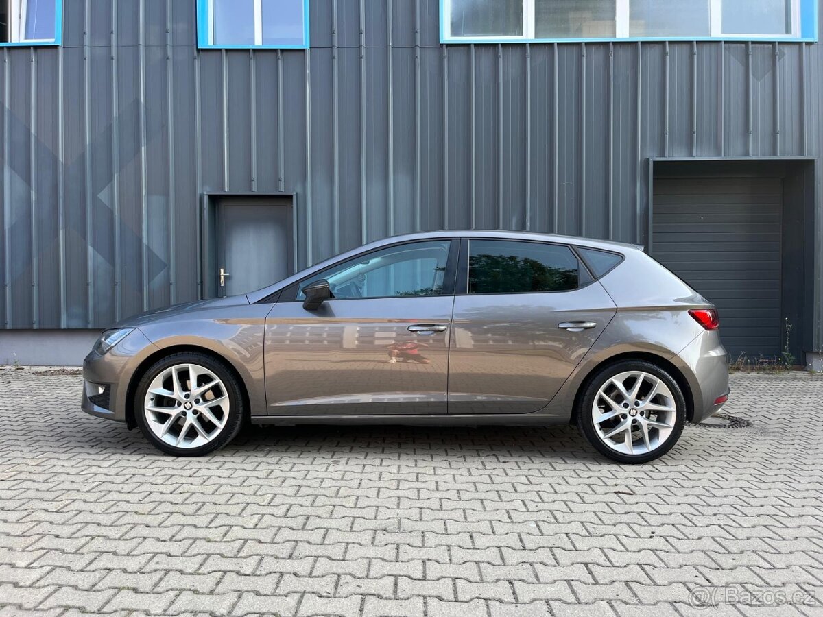 Seat Leon FR Hatchback 2.0 TDI Navigace LED 1.majitel - 11