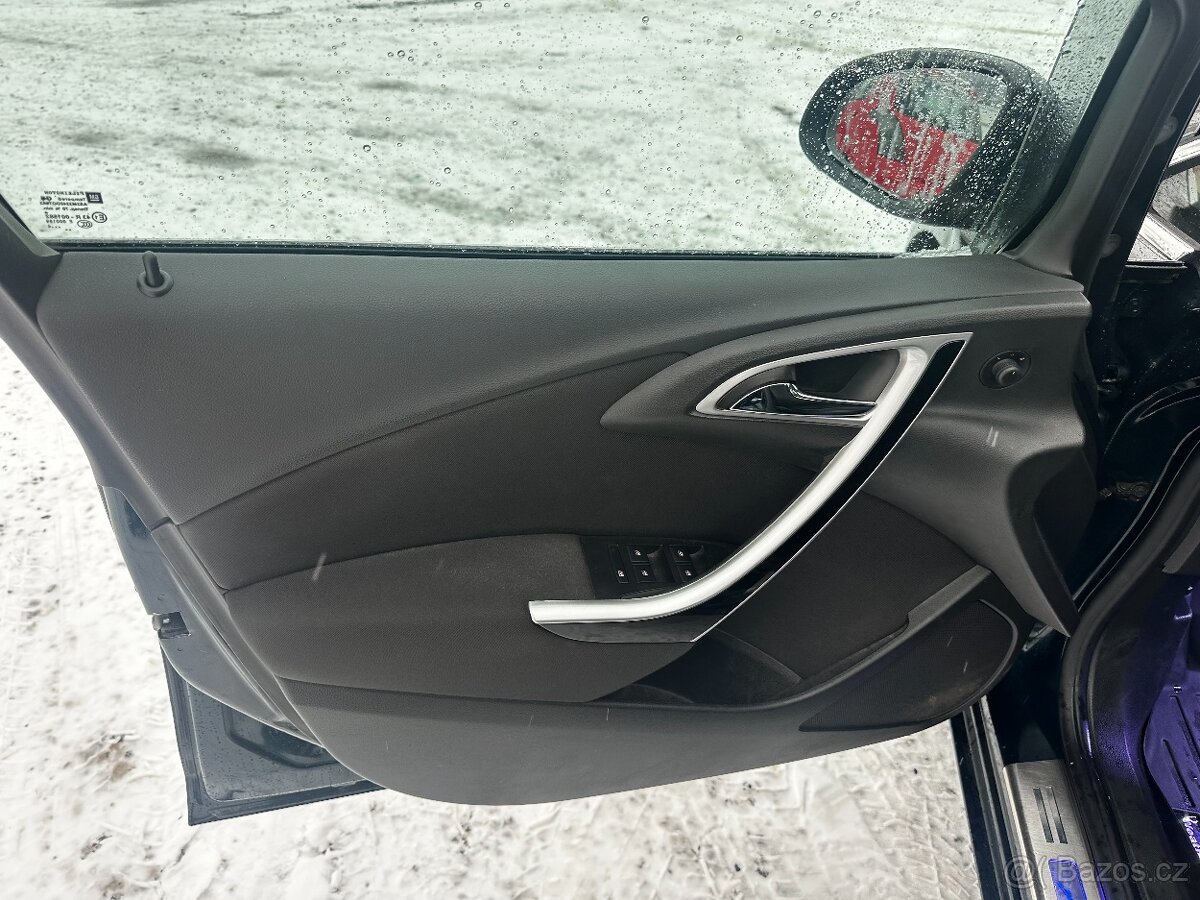 OPEL ASTRA 1,6CDTi 100kW Sports Tourer - MÁLO KM - - 11