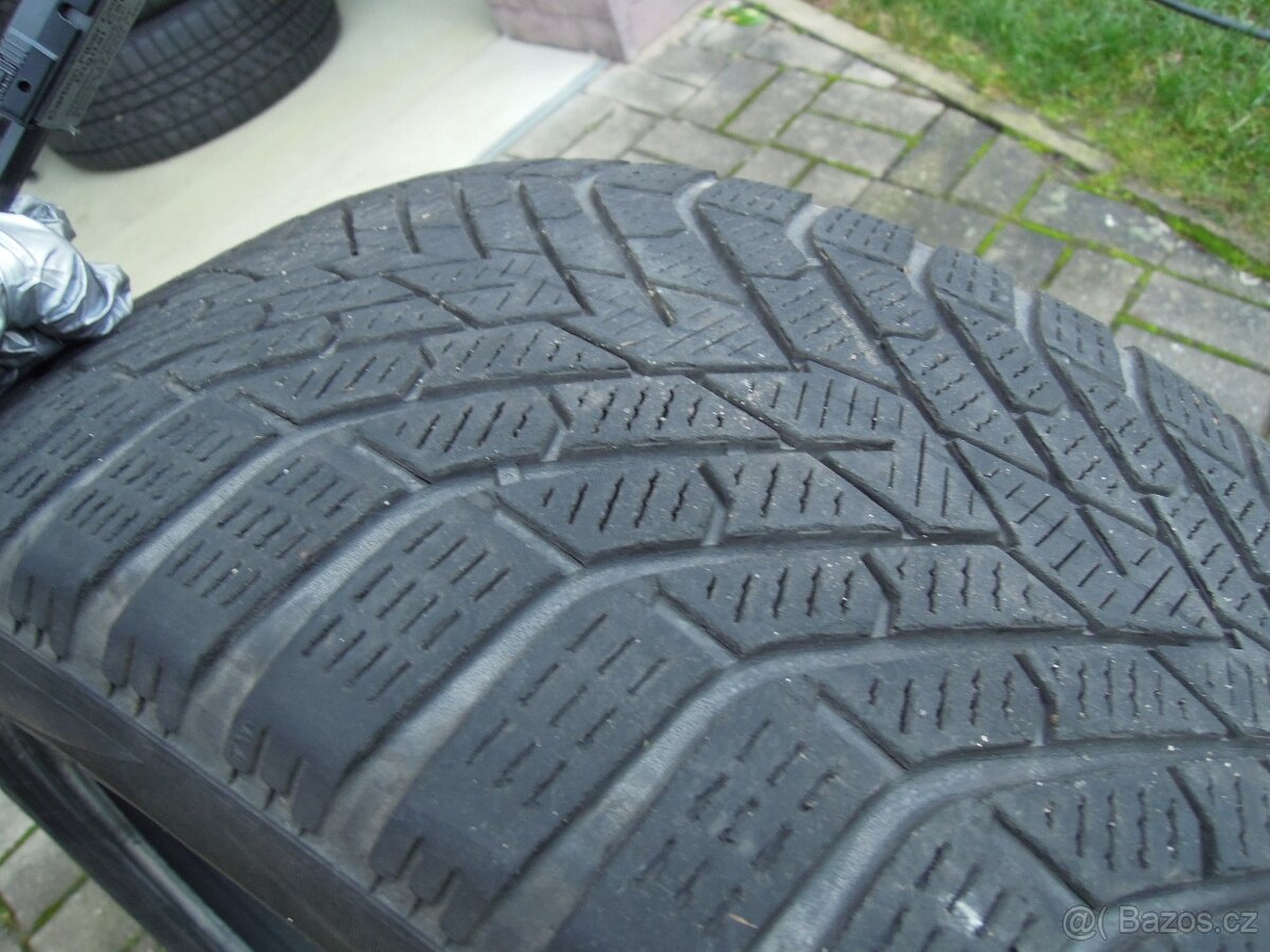 4ks Pneu zimní Pirelli Scorpion Winter2 255/40 R21 102V 2023 - 11