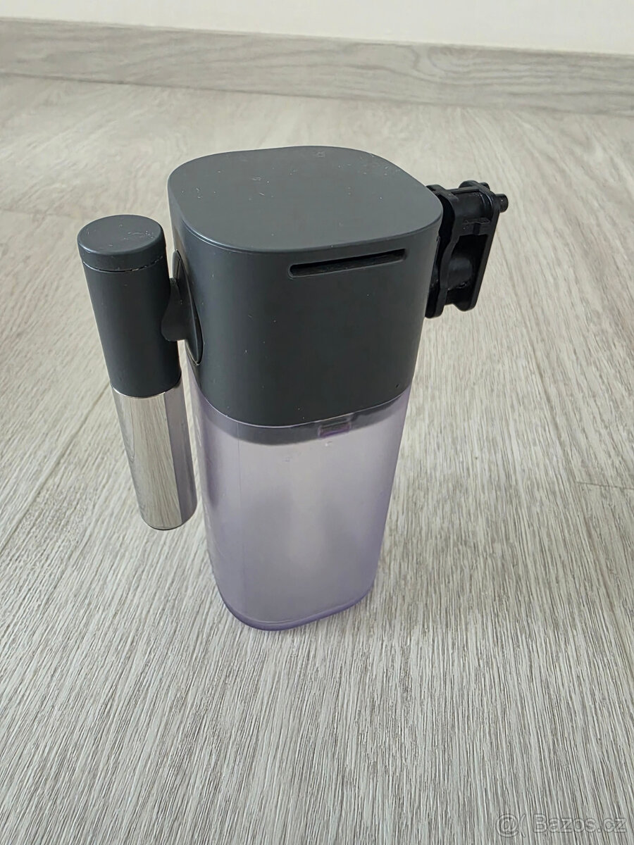 De'Longhi Lattissima One EN500.B + příslušenství a kapsle - 11