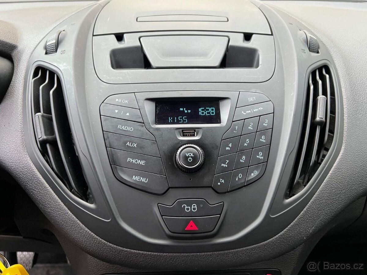 Ford Tourneo Courier 1.5 TDCI 70 kW klima STK 9/27 původ ČR - 11