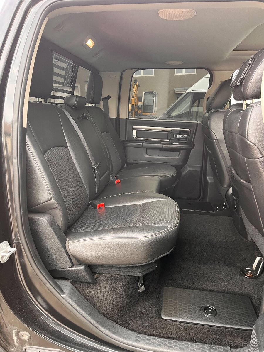 Dodge RAM 1500 Hemi - 11