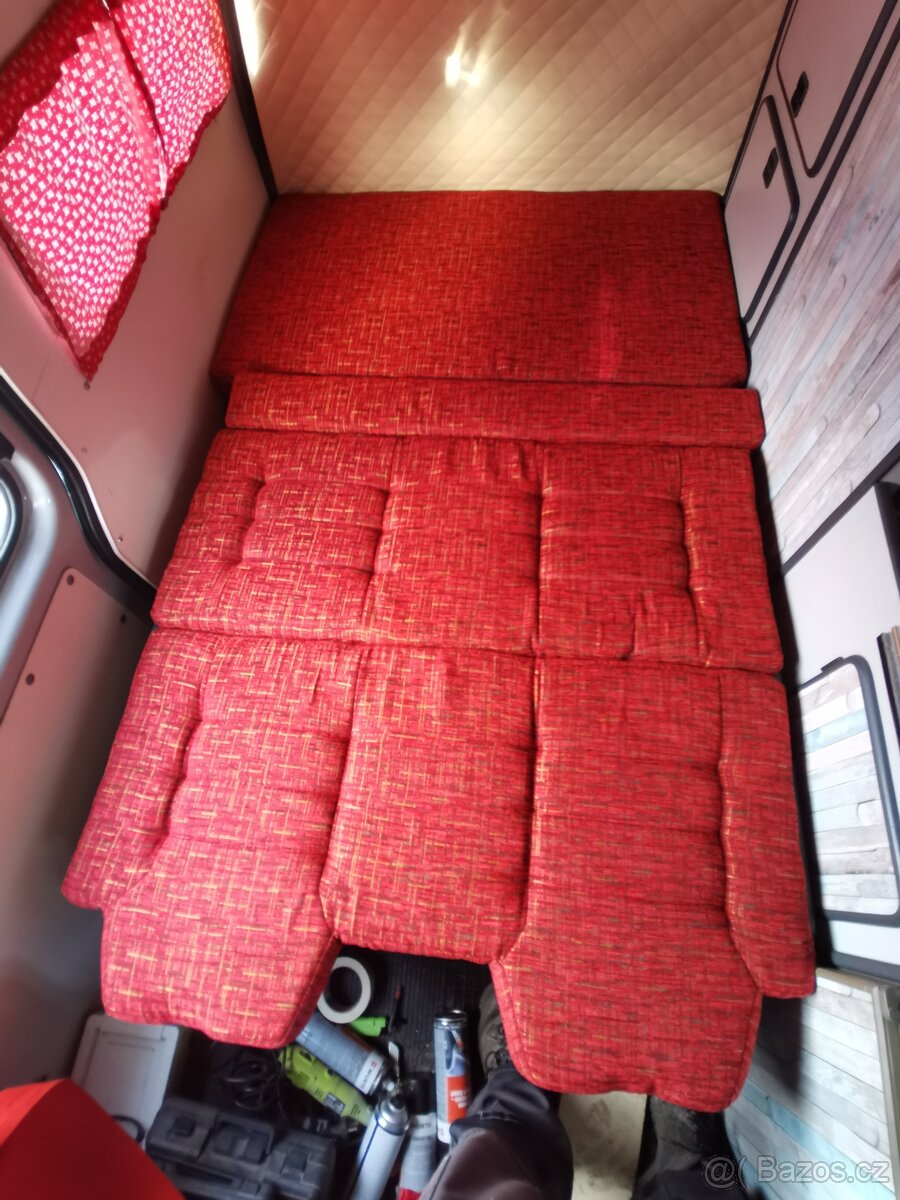 Obytný Ford Transit - 11